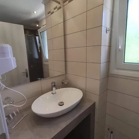 Tsoutis Holiday home Almiropotamos